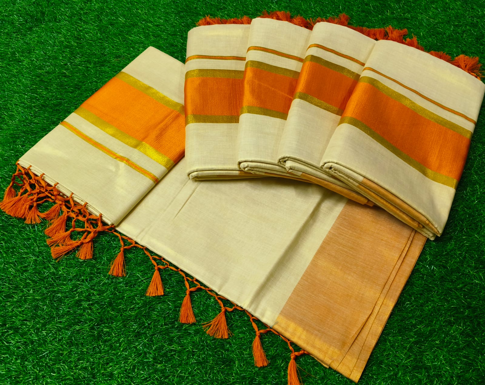Kerala Tissue with Kara Sarees
