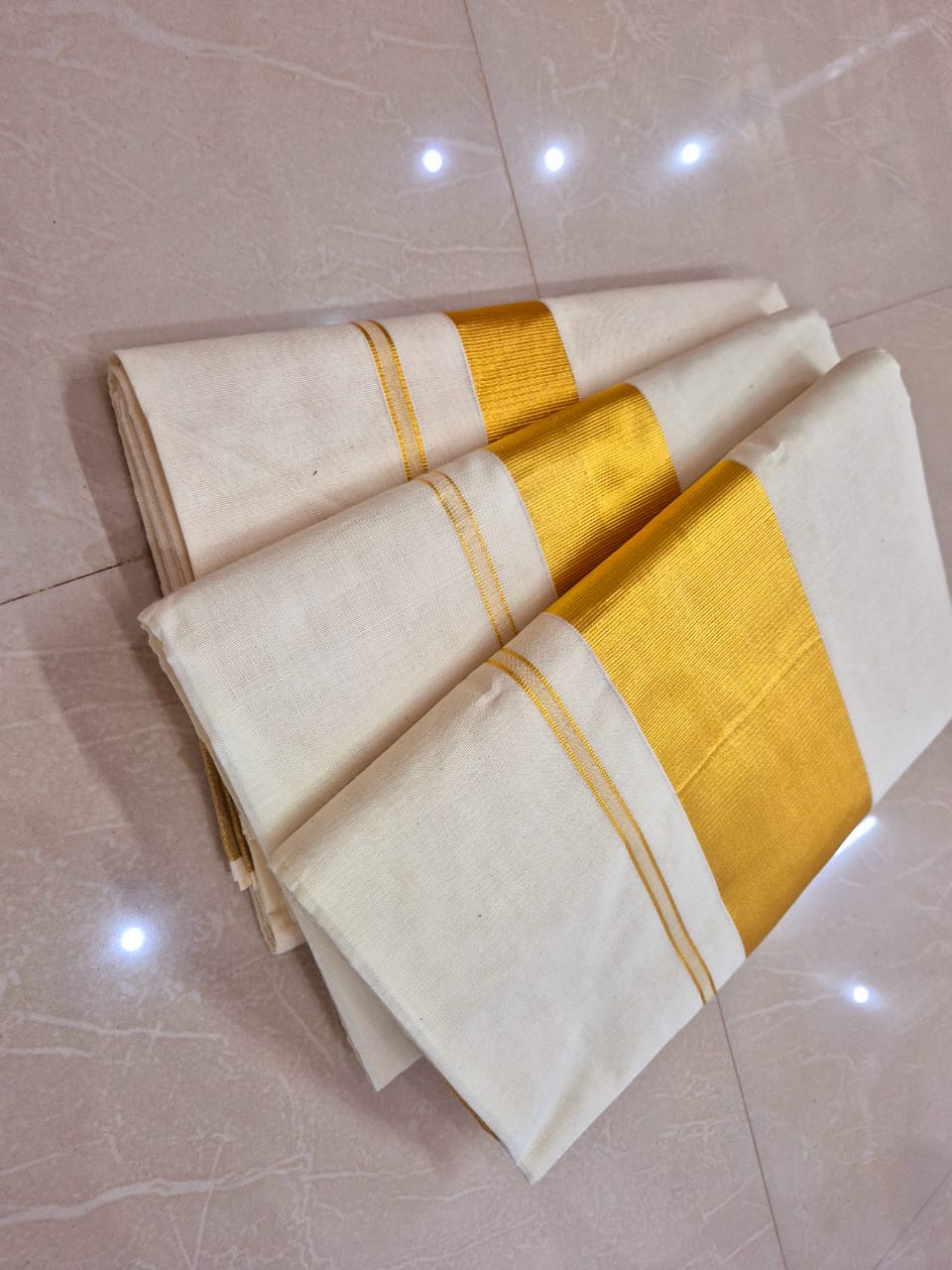 Kerala Plain Premium Kasavu saree